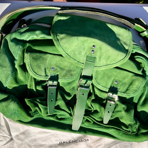 Balenciaga Suede Cargo Bag in Spring Green! - Picture 2 of 9